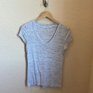 Mossimo T-shirt Purple Accents Size Medium